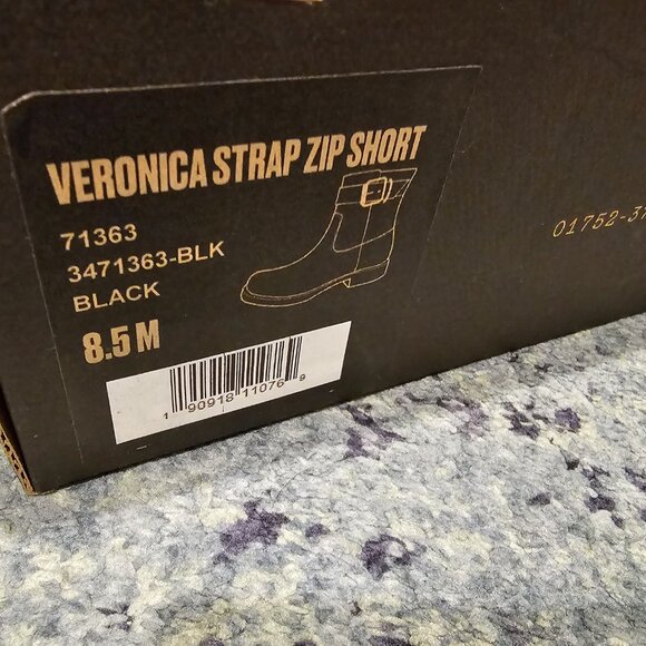 Frye Veronica Strap Zip Short Ankle Boot Black Leather SZ 8.5 US - Picture 3 of 6